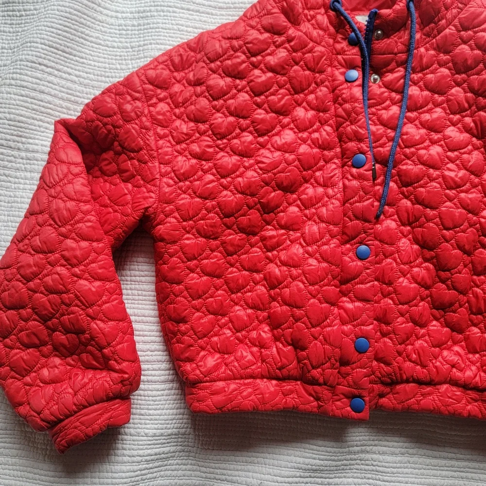 NWOT Urban Outfitters Red Heart Pattern Cropped Puffer Jacket - Picture 5 of 8